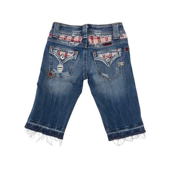 Miss Me Irene Bermuda Shorts Women’s Size 26 Denim Jean Crops Distressed - Picture 2 of 7